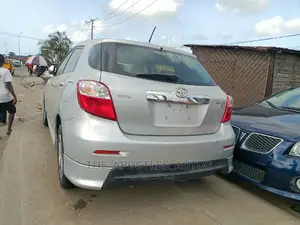 Toyota Matrix 2009 Silver