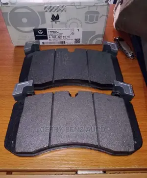 Brake Pads for C300,E350,GLK350,ML350,GLE350,GL450,CLA,GLA