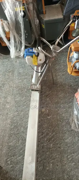Surface Finishing or Screeding Machine