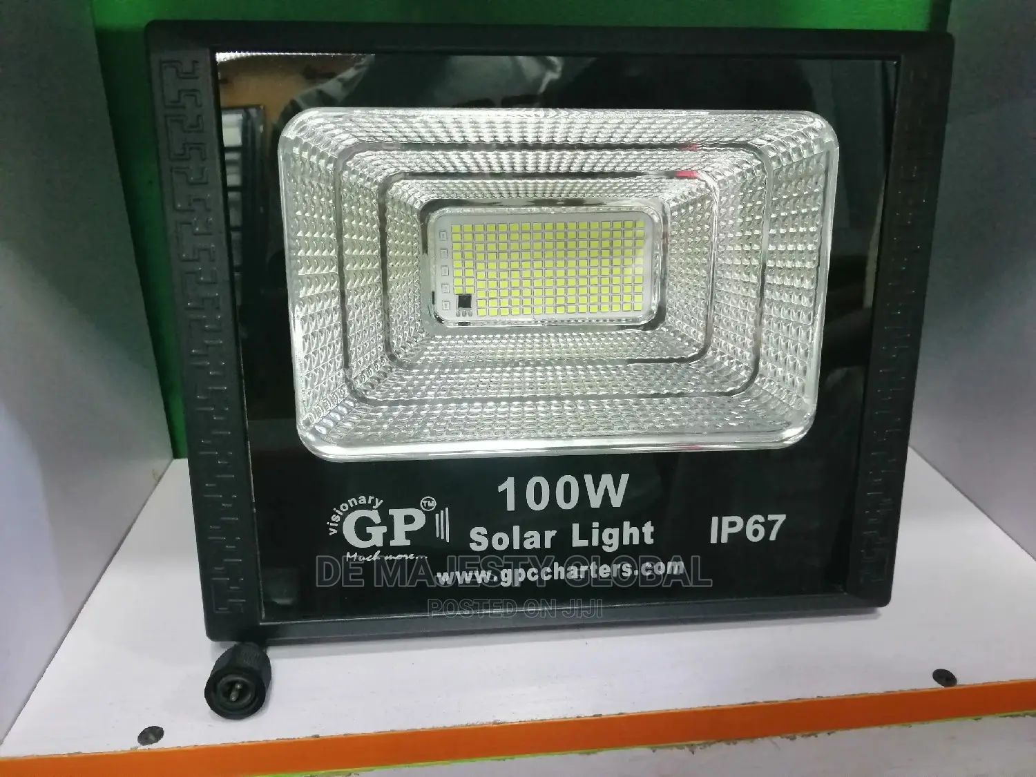 100 Watt Solar Flood Light