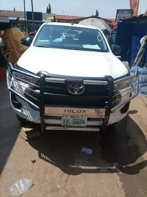 Toyota Hilux Front Guard
