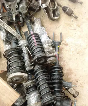 Shock Absorber for Glk350,C300,ML350,E350