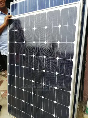 Quality 250W Mono Crystalline Canadian Solar Panel.