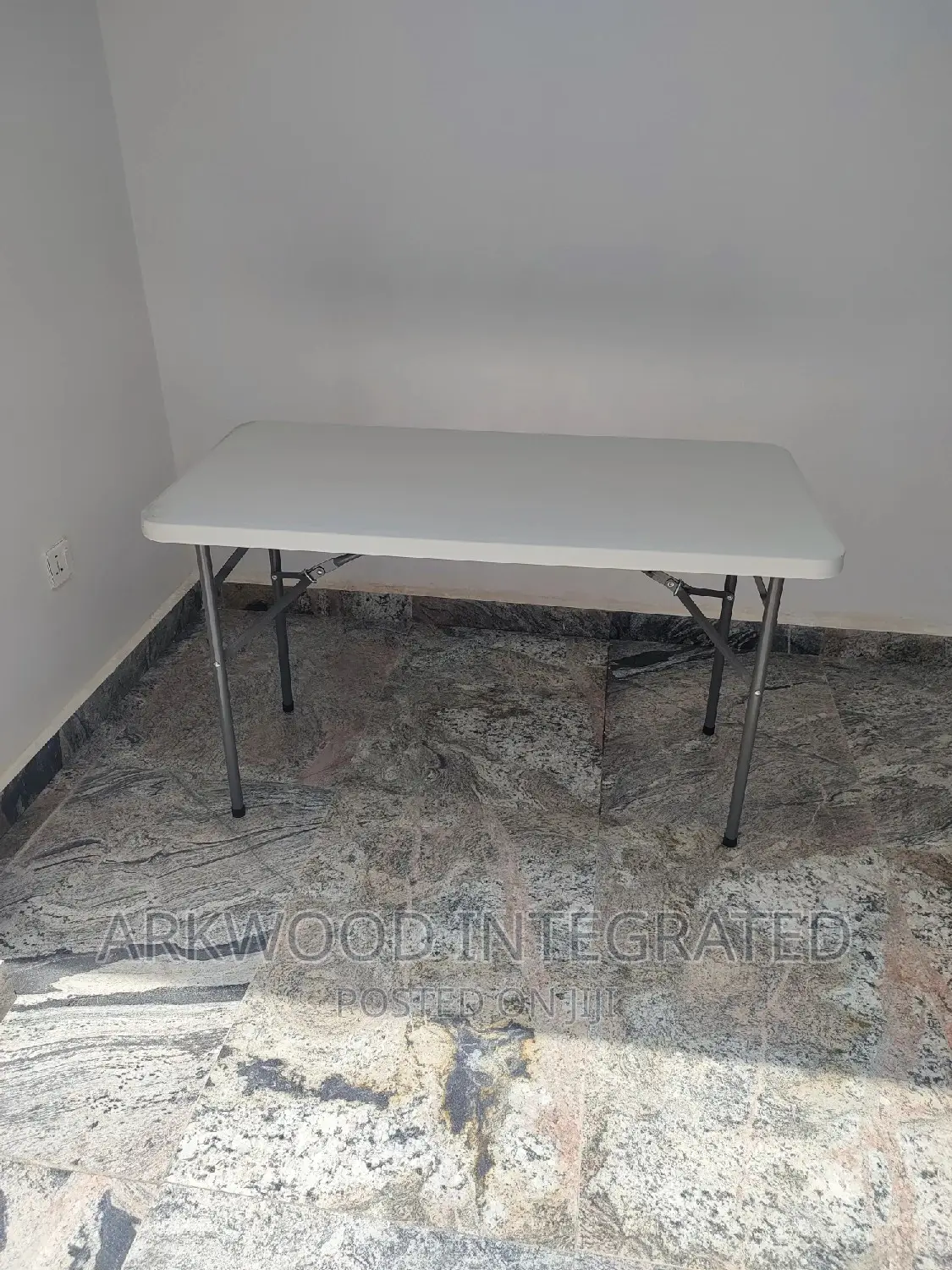 Foldable Plastic Table 4fit