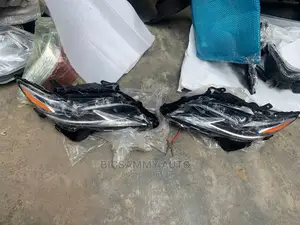 Es 350 2017 / 2018 Headlamp / Headlight