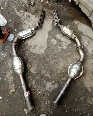 Lexus LX-570 / Land Cruiser Prado Catalytic Complete Set.