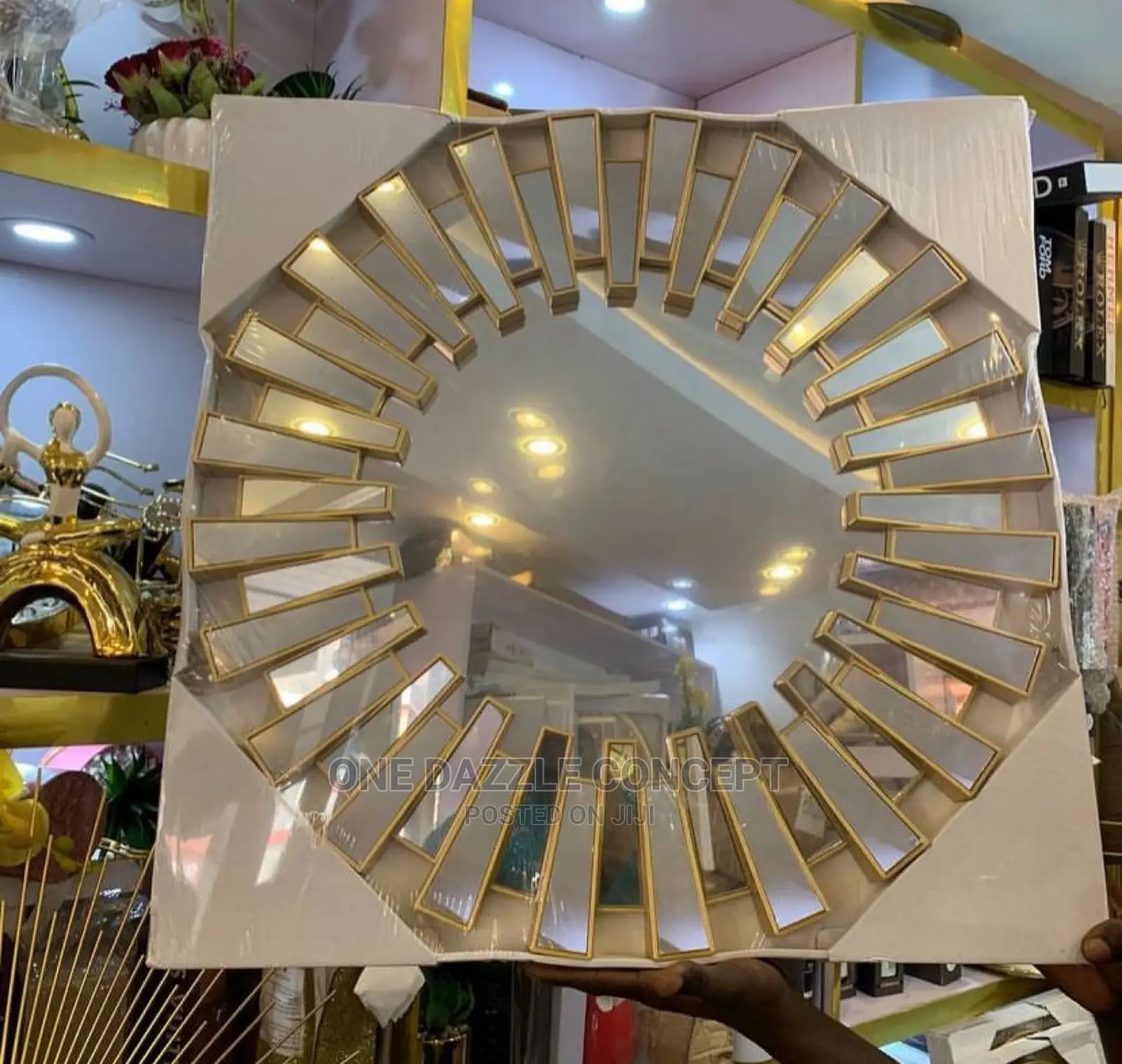 Luxury Round 3D Mirror
