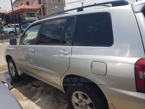 Toyota Highlander V6 Long 4x4 2007 Silver