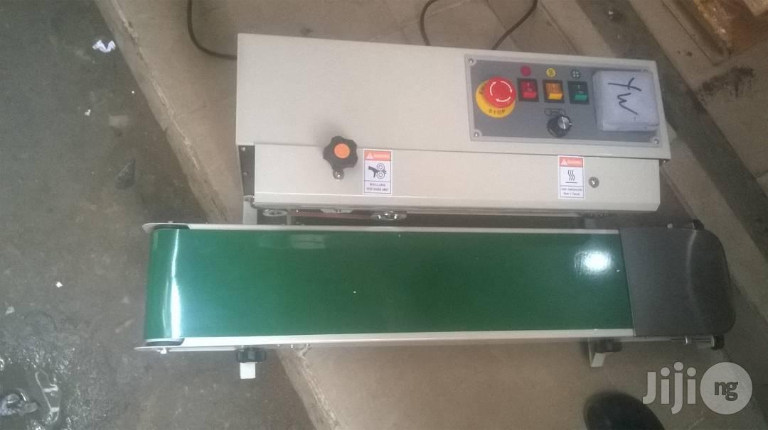 Continiuos Sealing Machine