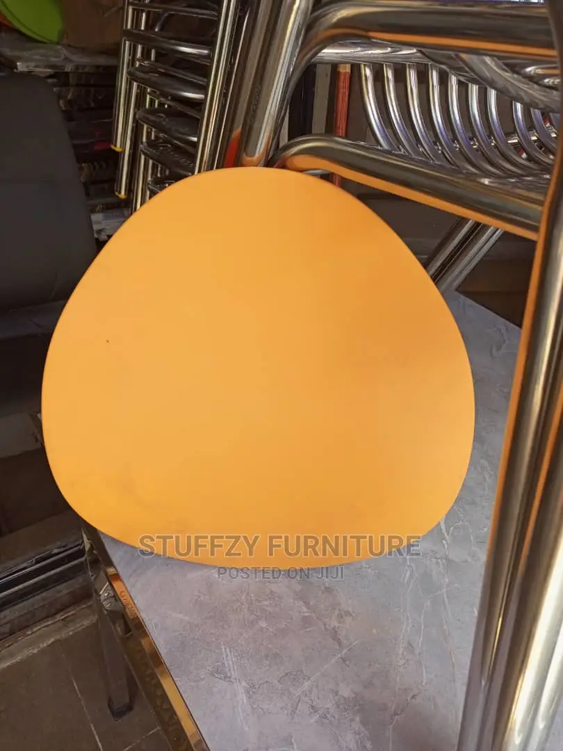 Plastic Restaurant Chairs With Iron Leg