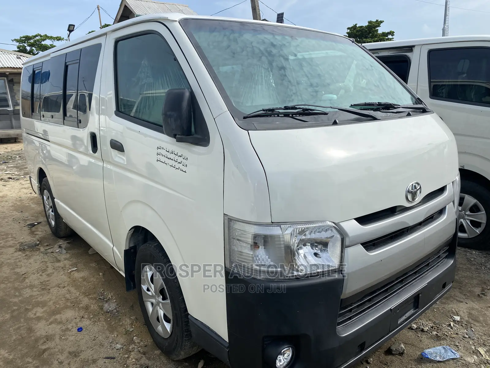 Toyota HiAce 2010 White