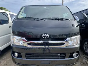 Toyota HiAce 2010 Black