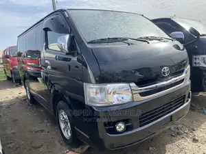 Toyota HiAce 2010 Black
