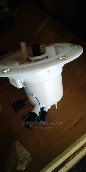 Fuel Filter/Fuel Pump for C300,E350,GLK350,C240,E320,C230