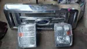 Complete Headlamp and Frontgrill Ford E250 2010