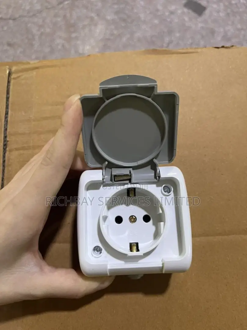 16a 250v EU Standard Wall Socket
