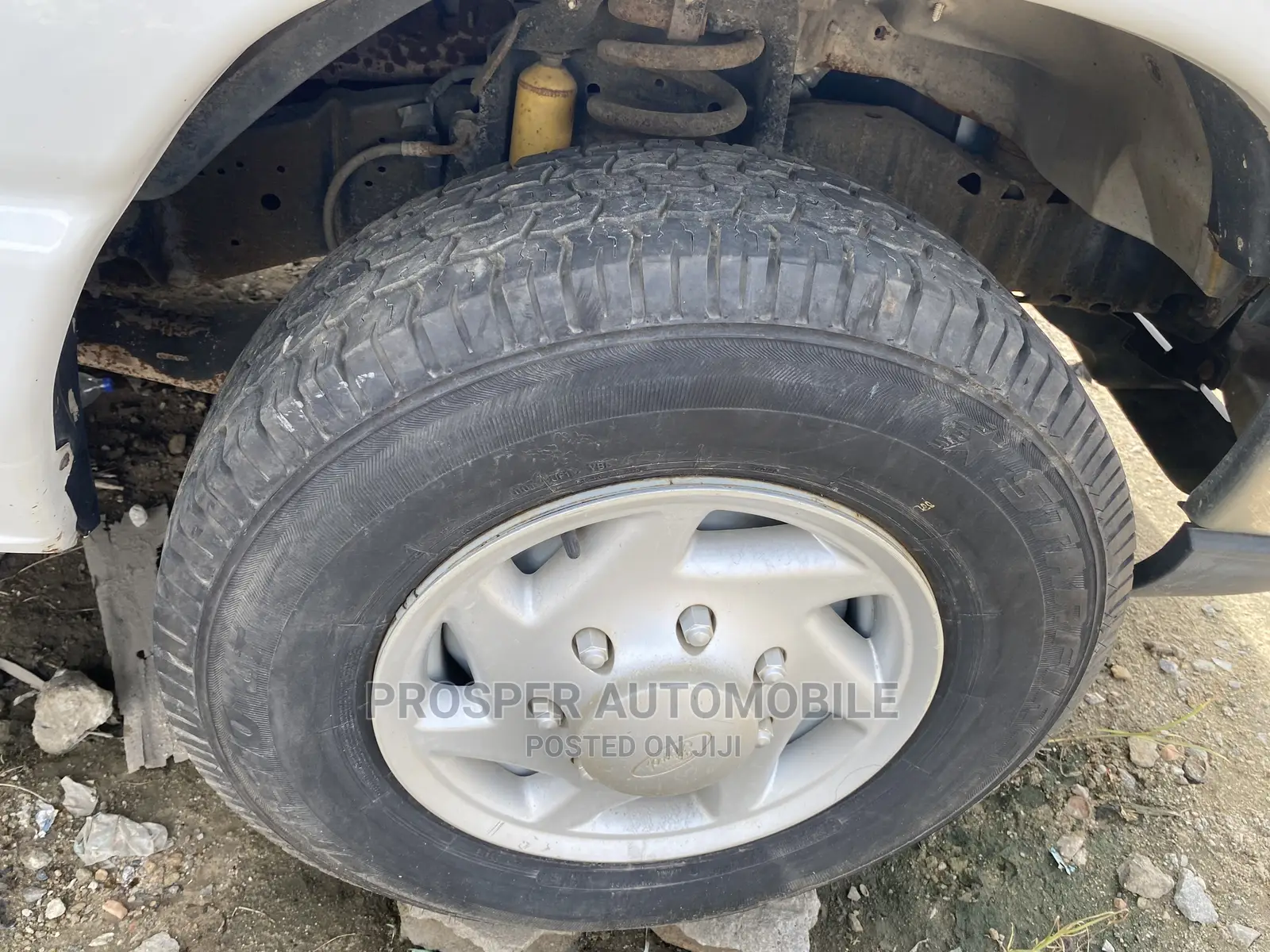 Ford E250 2011 White