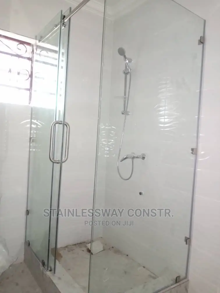 Shower Port Cubicle