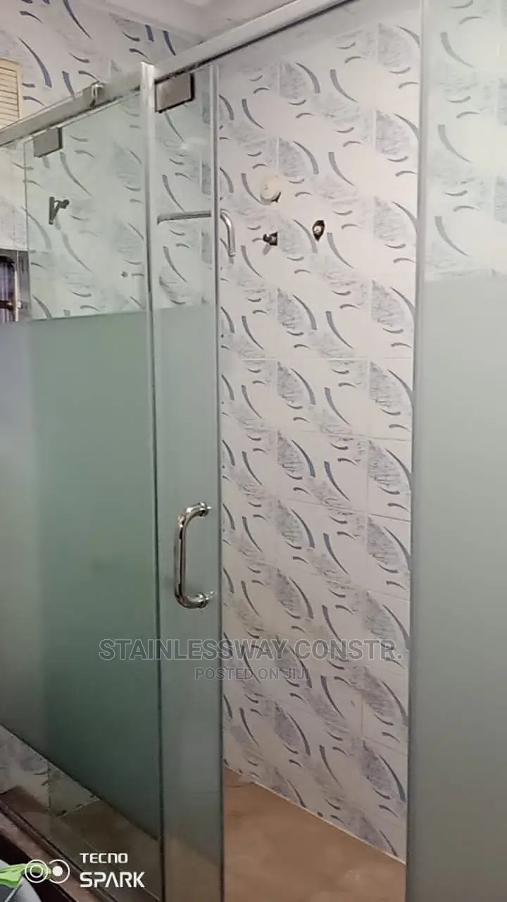 Shower Port Cubicle