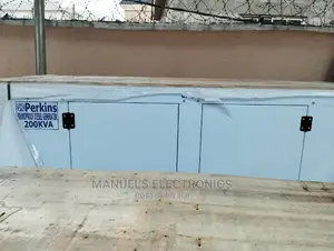 200kva Perkins Diesal Soundproof Generator 100% Copper Coil