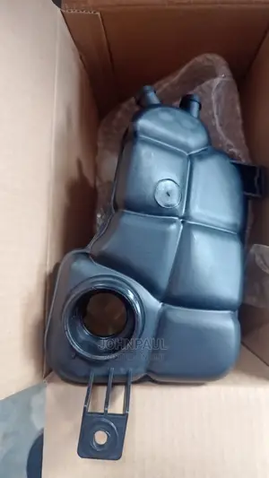 Range Rover Evoque Water Can