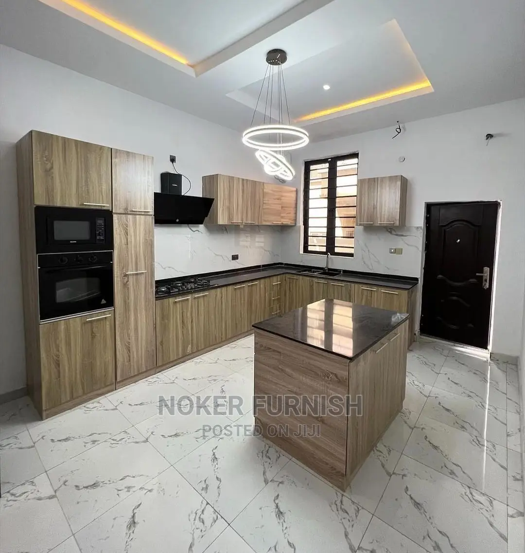 Home Kitchen Cabinets