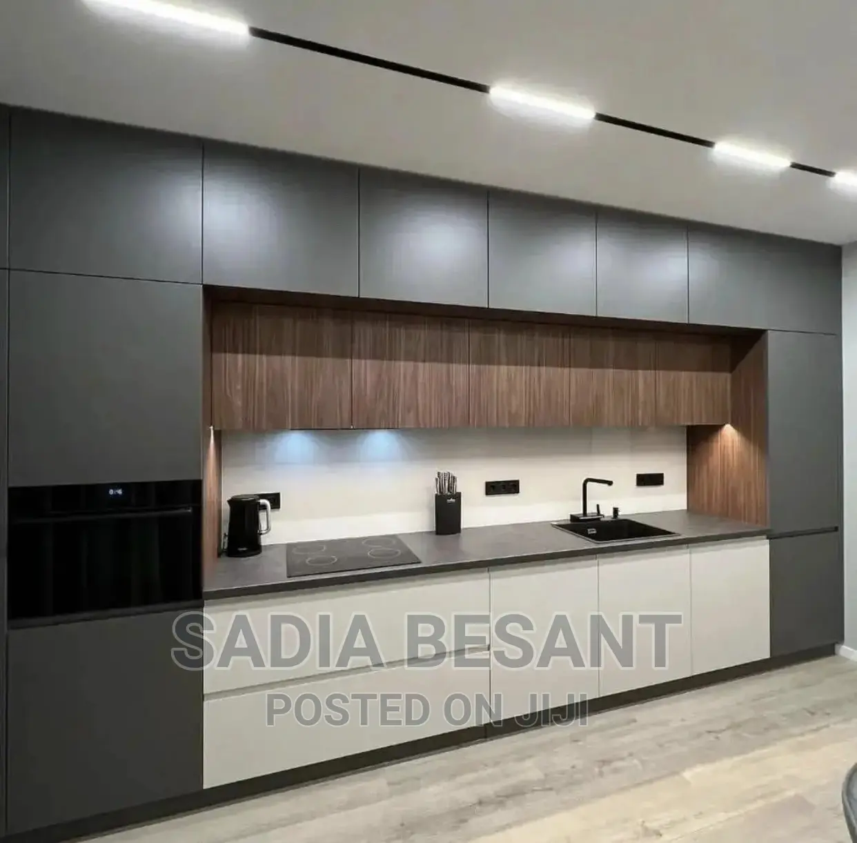 Modern Kitchen Design With Accessories
