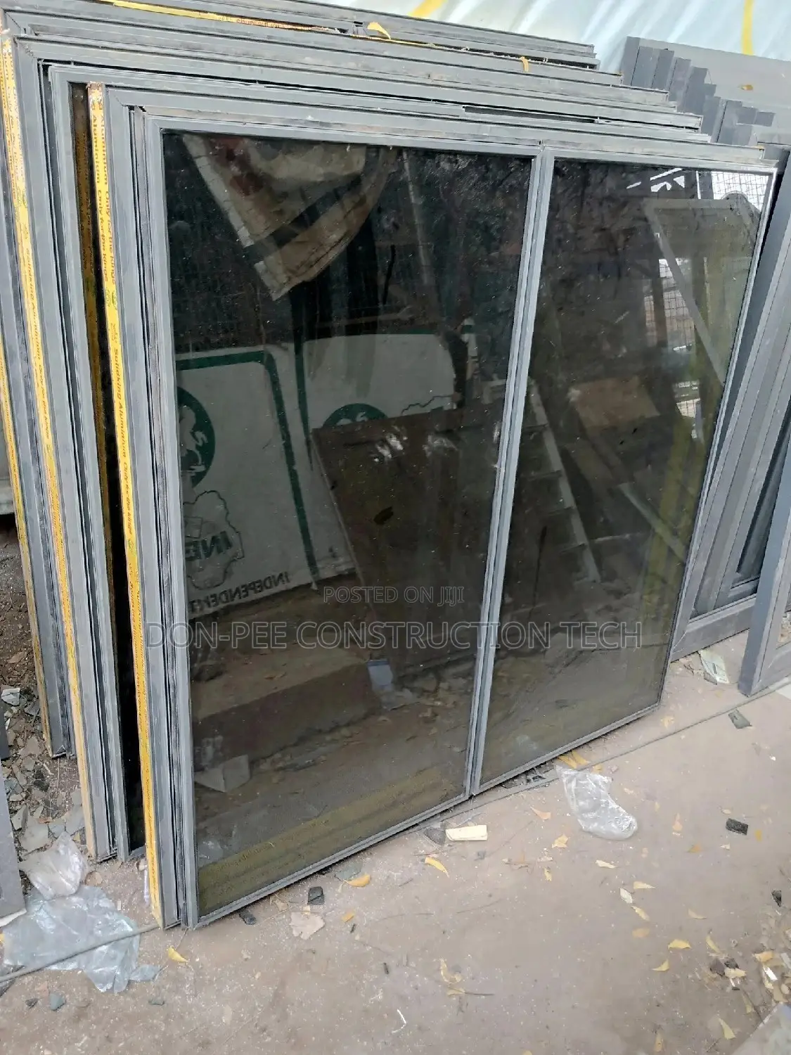 Frameless Window 🪟