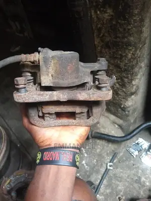 Back Caliper Toyota Sienna 2004 2008 and Corolla Verso 2004