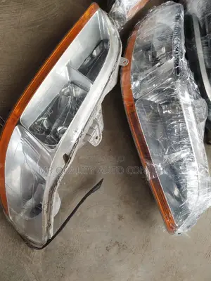 Set Head Lamp for Honda 1998-2001 Accord Model