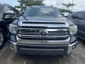 Toyota Tundra 2017 Black