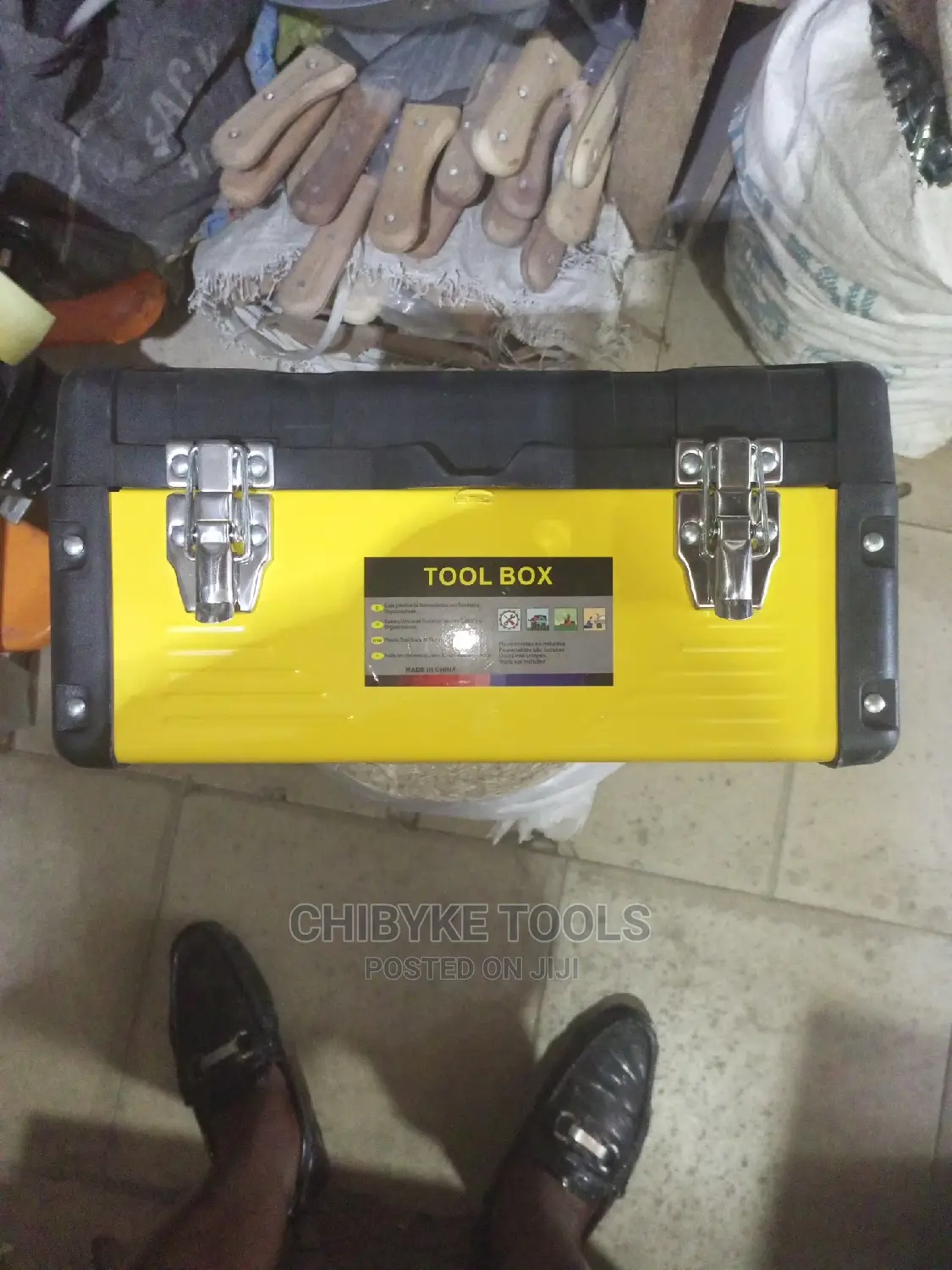 14" Plastic Metal Empty Tools Box