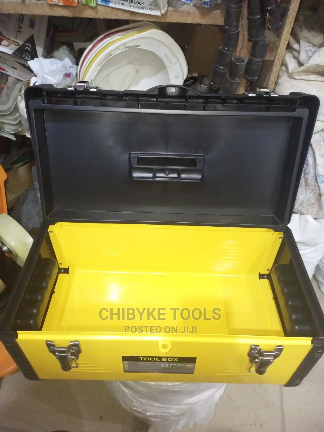 17" Metal Plastic Empty Tools Box
