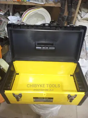17" Metal Plastic Empty Tools Box