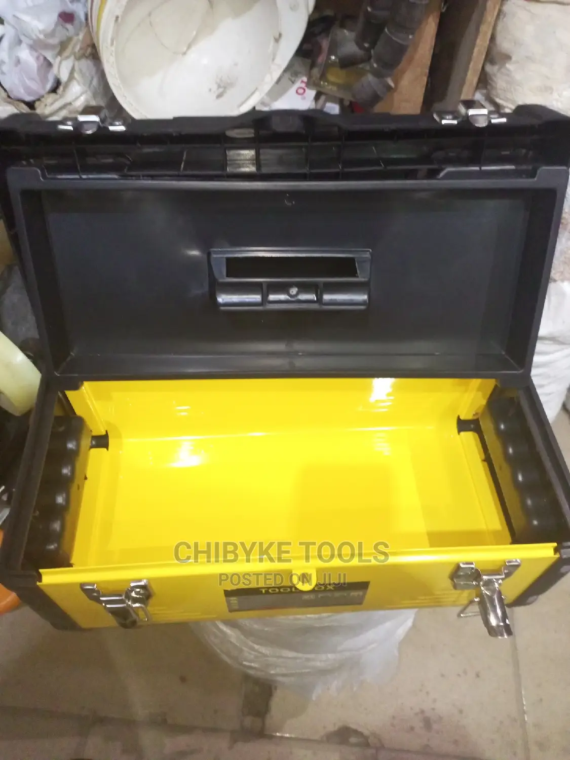 19" Metal Plastic Empty Tools Box