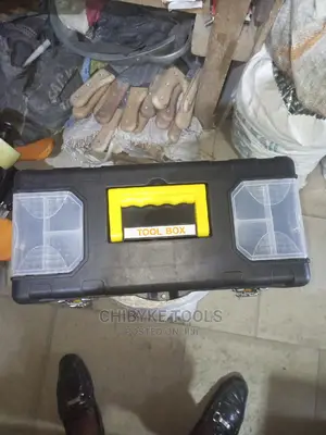 19" Metal Plastic Empty Tools Box