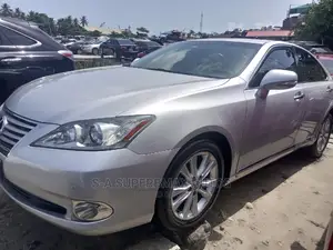 Lexus ES 2012 Silver