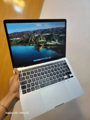 Laptop Apple MacBook Pro 2020 M1 8GB Apple M1 SSD 256GB