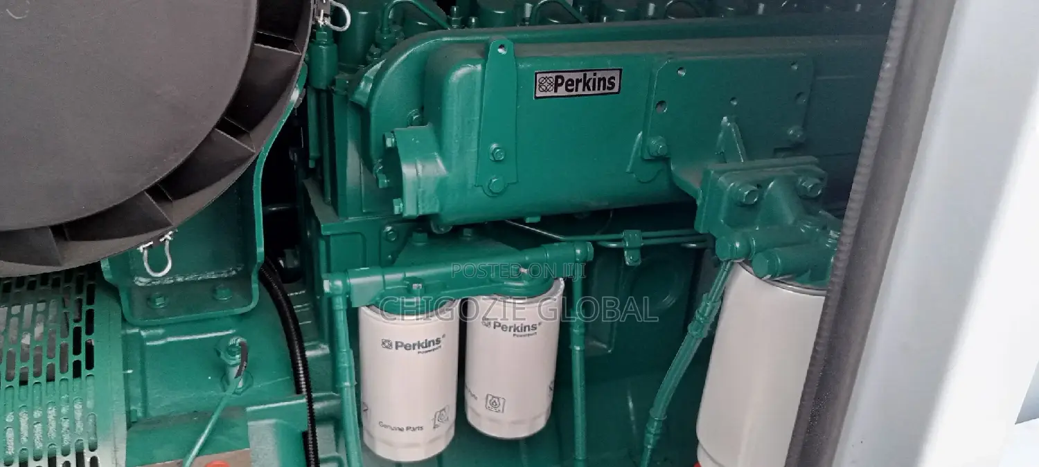 Perkins 700kva Soundproof Diesel Generator