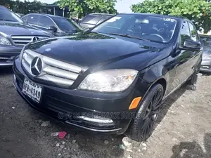 Mercedes-Benz C300 2010 Black