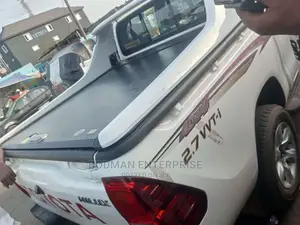 Boot Cover Rolling With Spoiler TRD **+