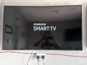 Photo - 55 Inches Ultahd Hdr10+ Samsung Curved Smart Tv With Airplay