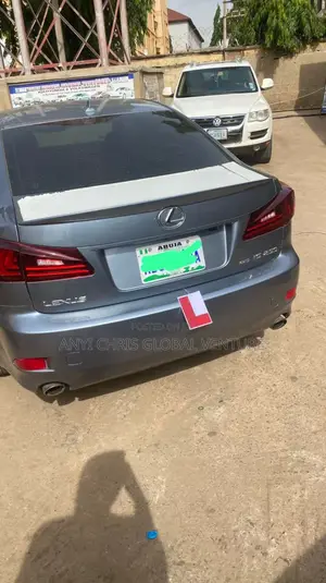 Lexus Is250