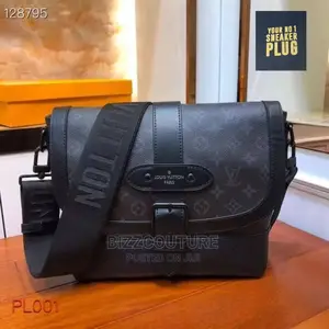 Original LOUIS VUITTON Crossbody Bags Available in Store