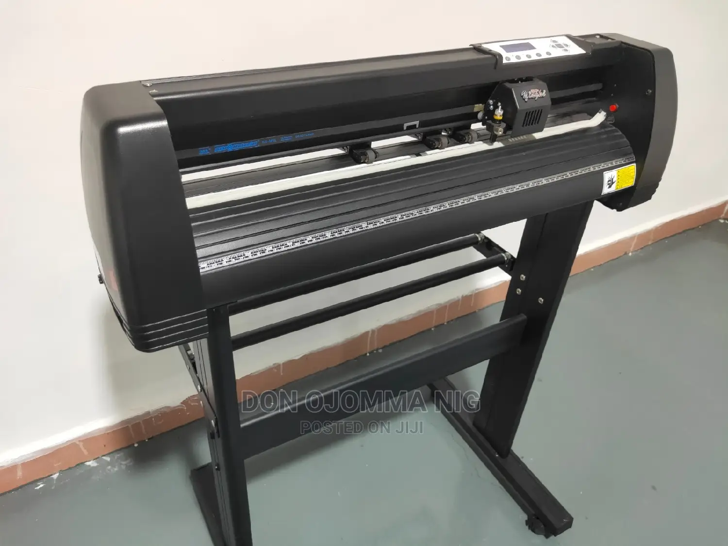 Yinghe Cutting Plotter Machine 720j
