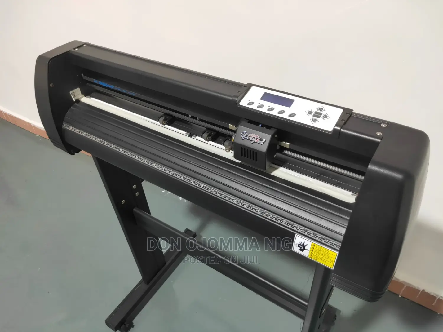Yinghe Cutting Plotter Machine 720j