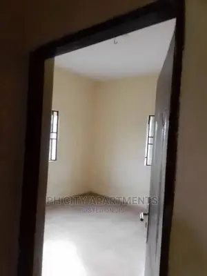 2bdrm Block of Flats in Shell Corperative, Port-Harcourt for rent