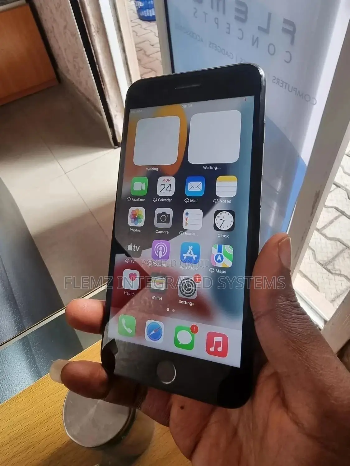 Apple iPhone 7 Plus 32 GB Black
