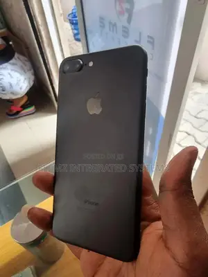 Apple iPhone 7 Plus 32 GB Black