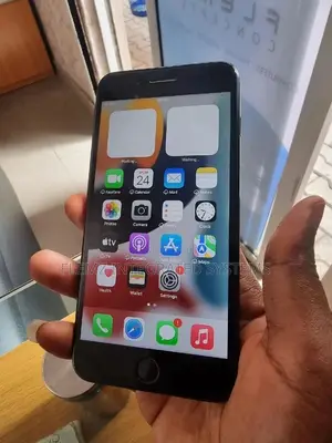 Apple iPhone 7 Plus 32 GB Black